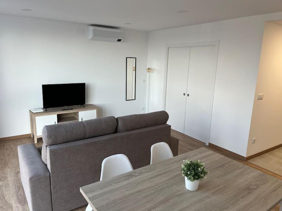 Apartamento Centrico Con Vistas Сантьяго-де-Компостела Екстер'єр фото