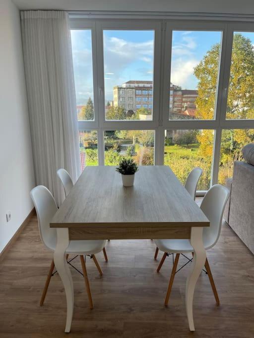 Apartamento Centrico Con Vistas Сантьяго-де-Компостела Екстер'єр фото