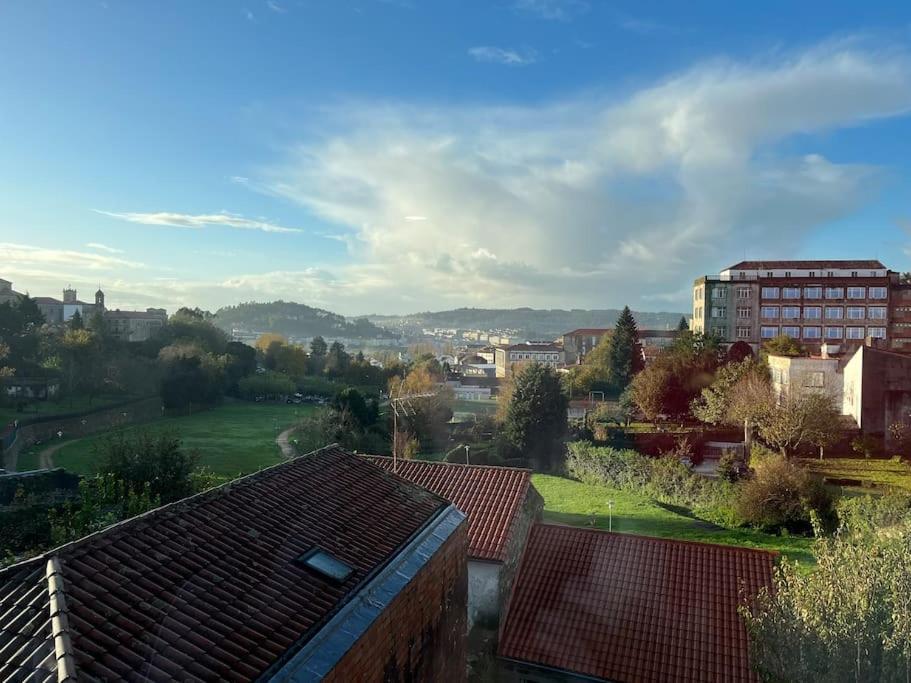Apartamento Centrico Con Vistas Сантьяго-де-Компостела Екстер'єр фото